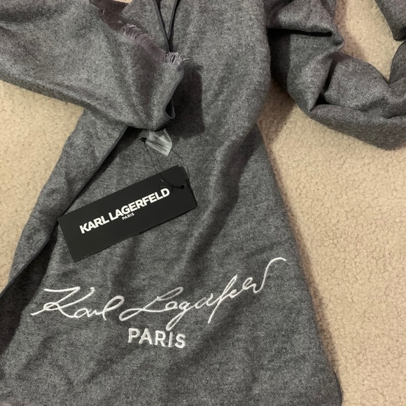 Authentic karl lagerfeld womens scarf - Picture 7 of 9